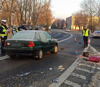 Tragiczny wypadek w Katowicach. Kobieta została potrącona na pasach