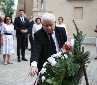 Jarosław Kaczyński w Krakowie i biurze PiS na Retoryka. W tle problemy w sejmiku