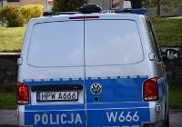Policjant po służbie w Darłowie pomógł zatrzymać poszukiwanego 43-latka