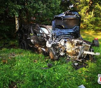 Fatalny wypadek na trasie Zbąszyń - Dąbrówka Wlkp. Jedna osoba nie żyje [ZDJĘCIA]