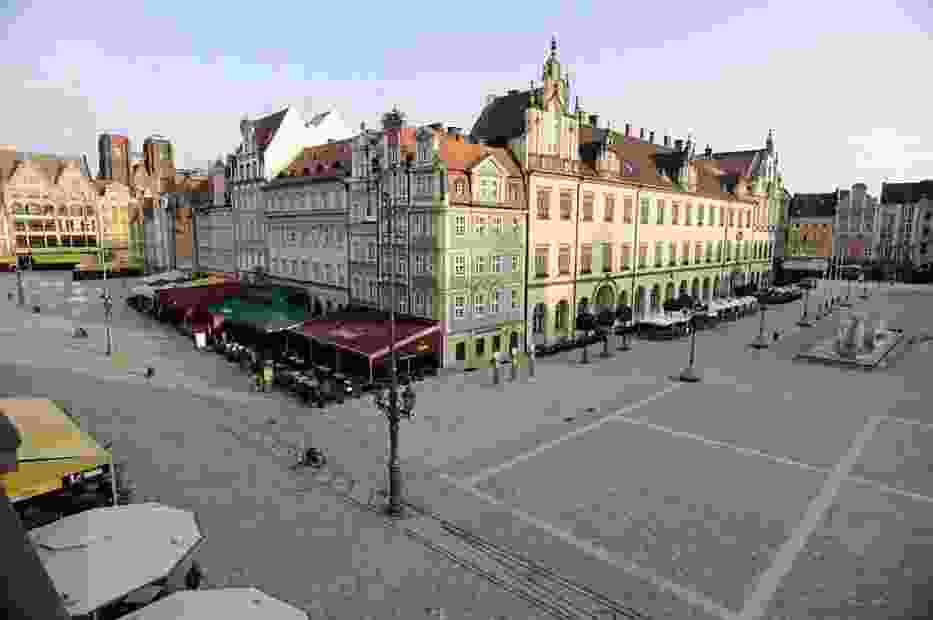 W czerwcu obejrzymy więc Rynek zza krat