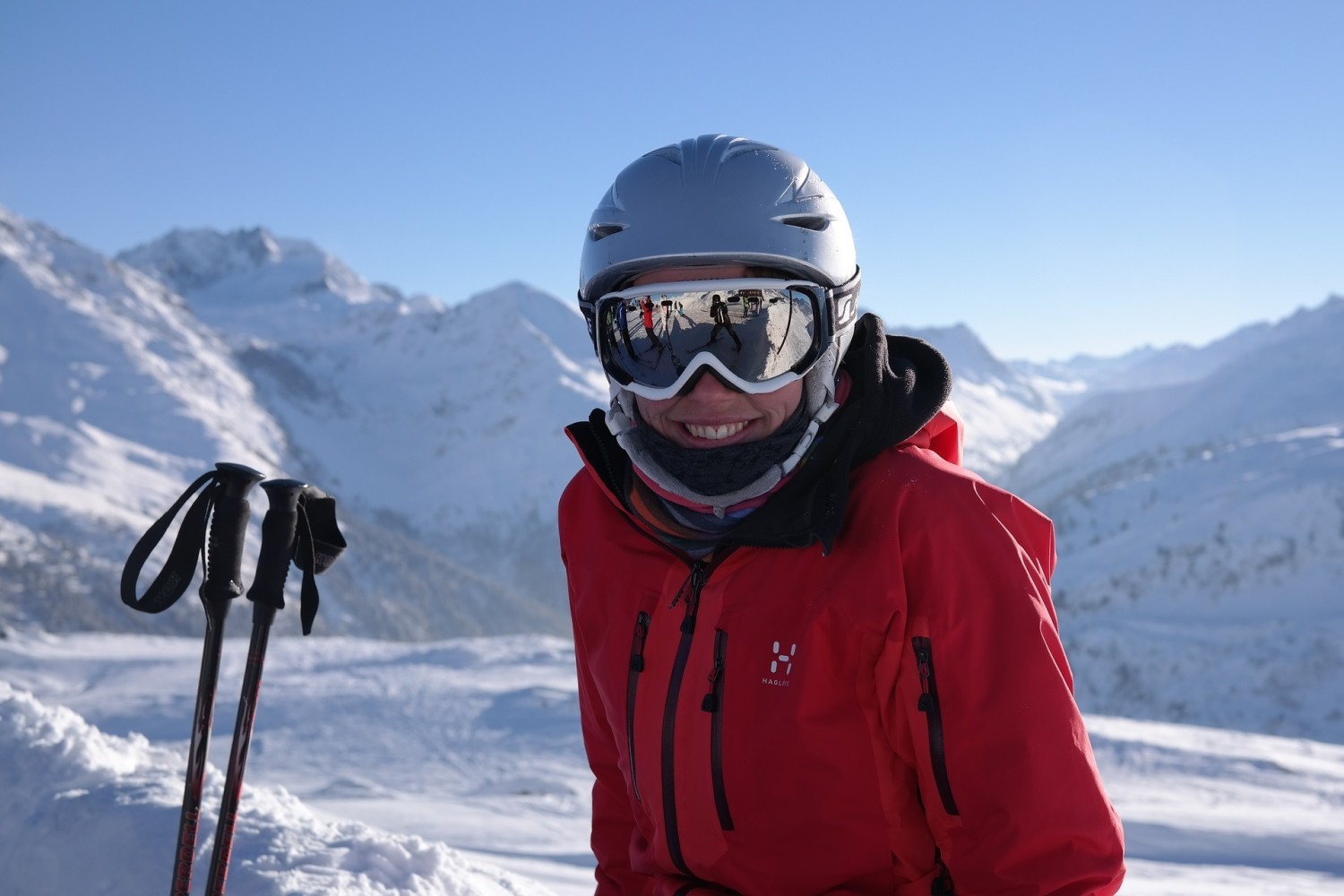 Zimowy urlop w górach dla wielu nieodłącznie wiąże się z szusowaniem na nartach albo snowboardzie