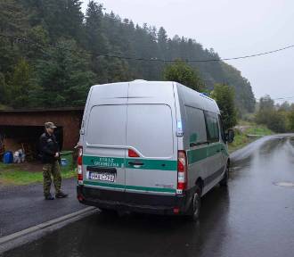 Uczestnicy wycieczki wzięci za nielegalnych migrantów w Głuszycy. Wzmożone patrole