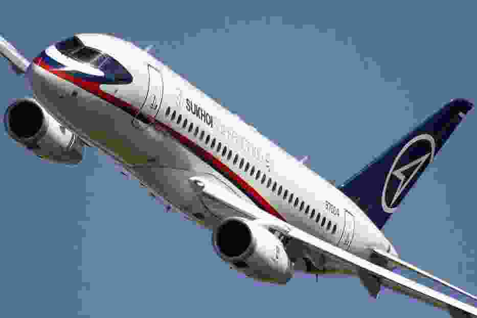 Samolot Suchoj Superjet 100