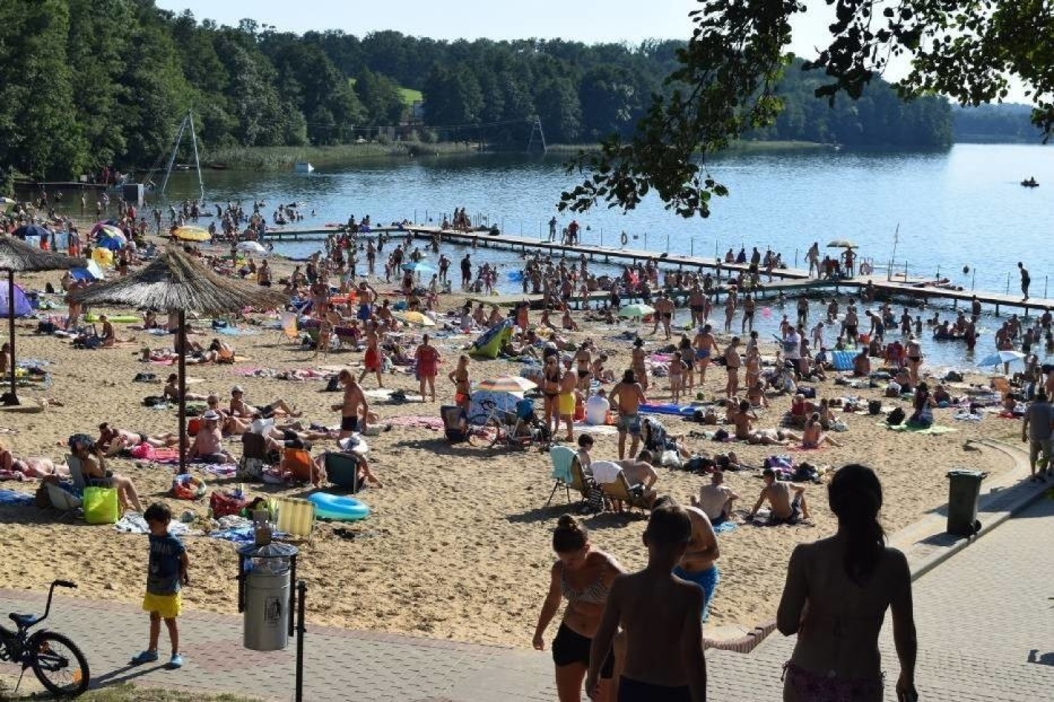 Jezioro Młyńskie PrusimJezioro znajduje się w gminie Kwilcz, w południowo-zachodniej części wsi Prusim