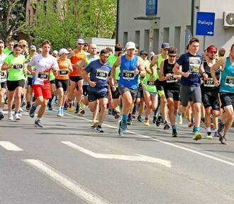 Bieg o "Złote Gacie" i Nordic Walking w Brzeszczach po raz 12. Zdjęcia