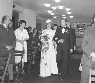 Ślub i wesele w PRL, czyli tak wyglądaliśmy jeszcze 50 lat temu. Zobaczcie zdjęcia 