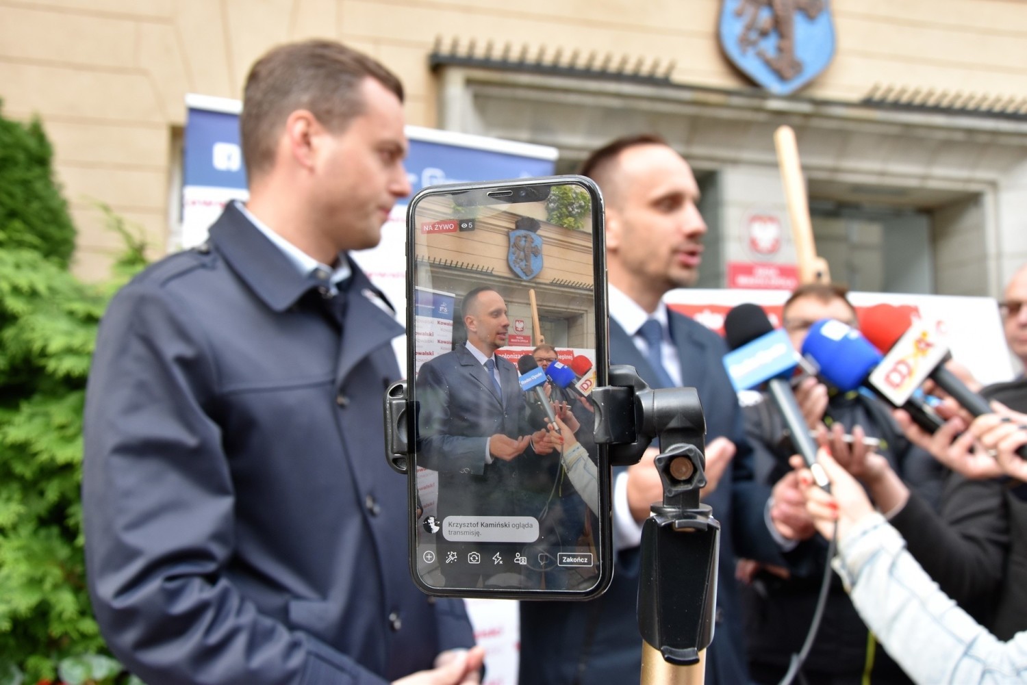 Janusz Kowalski podkreśla, że udziały E