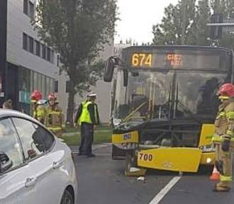 Wypadek autobusu w Katowicach. Cztery osoby trafiły do szpitala!