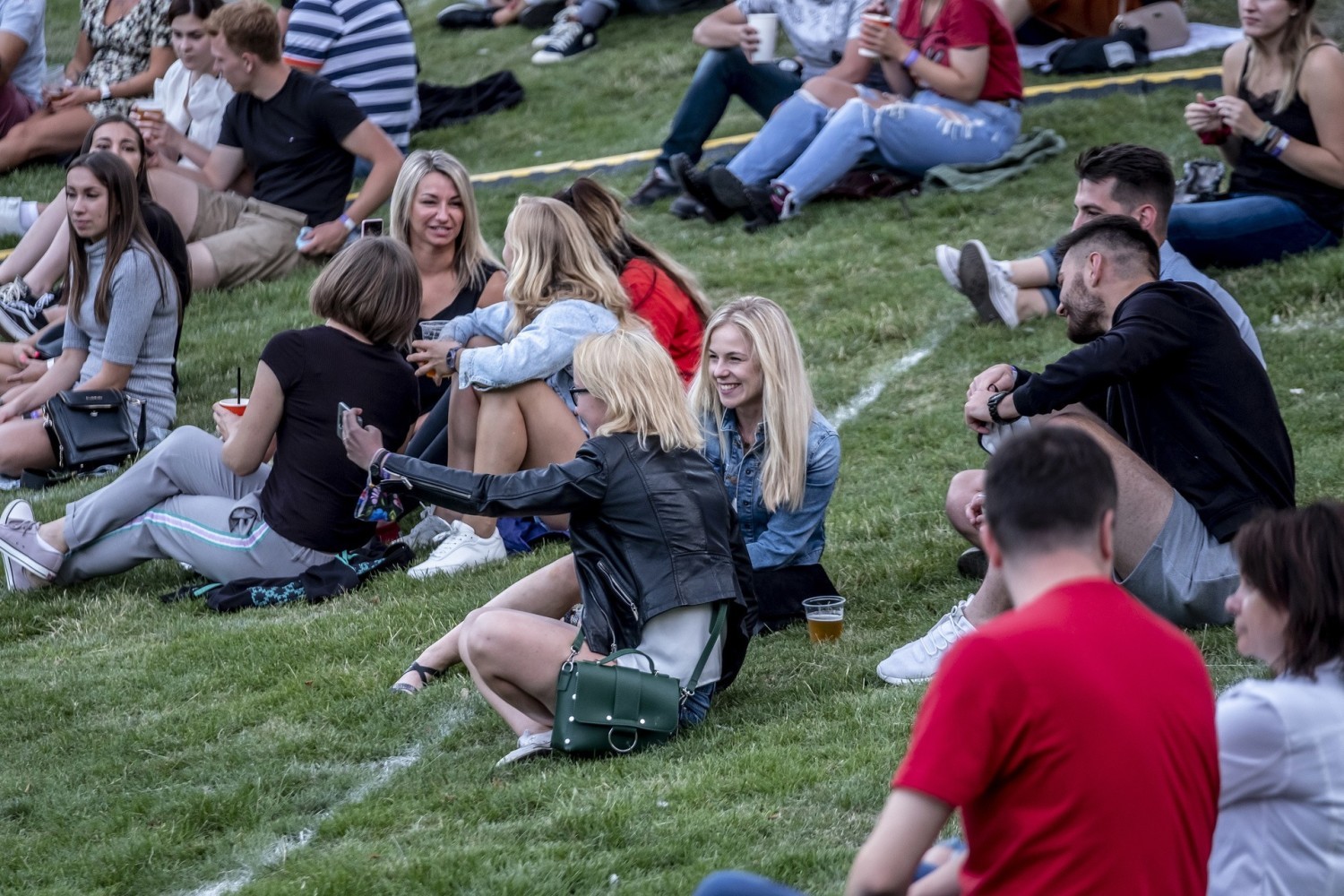Piątkowy koncert zespołu Sorry Boys zainaugurował Letnie Brzmienia w parku Starego Browaru