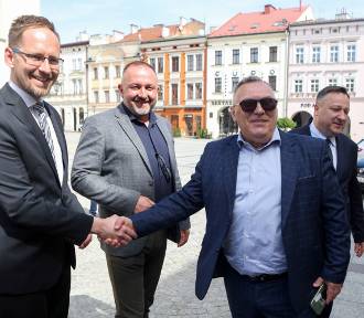 Jak chcą wygrać wybory dwaj pozostali na placu boju kandydaci na prezydenta Tarnowa?
