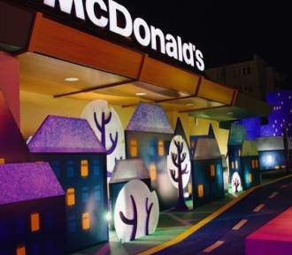 McDonald's na Retkini po przebudowie, czyli największa gra planszowa w Polsce.ZDJĘCIA