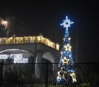 Świąteczne iluminacje w Malechowie i przy Urzędzie Gminy Sławno. Zdjęcia