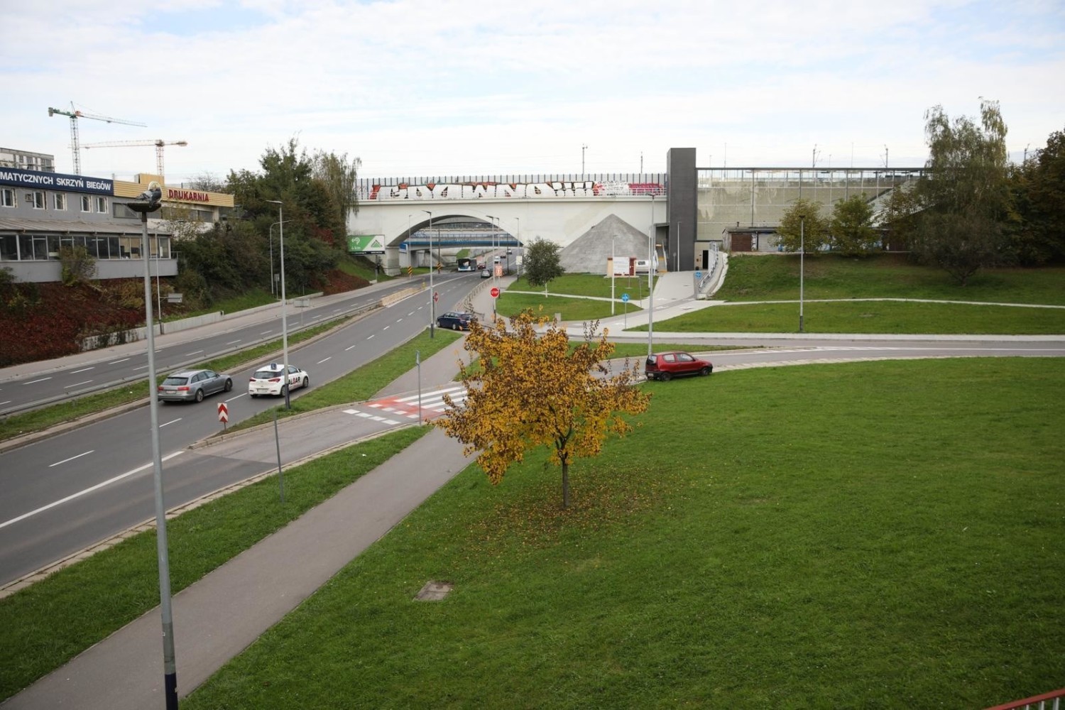 Budowa zintegrowanego węzła przesiadkowego wraz z parkingiem P&R Bronowice oraz terminalem autobusowym (ZIT) - 4,8 mln, zakłada się rozpoczęcie prac budowlanych
