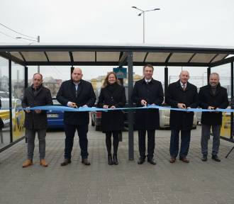 Węzeł przesiadkowy przy dworcu kolejowym w Bochni oficjalnie otwarty. Zobacz wideo