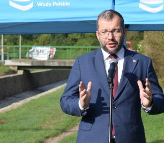 Bielsko-Biała. Minister Grzegorz Puda: Remont żłobu potoku zapewni bezpieczeństwo
