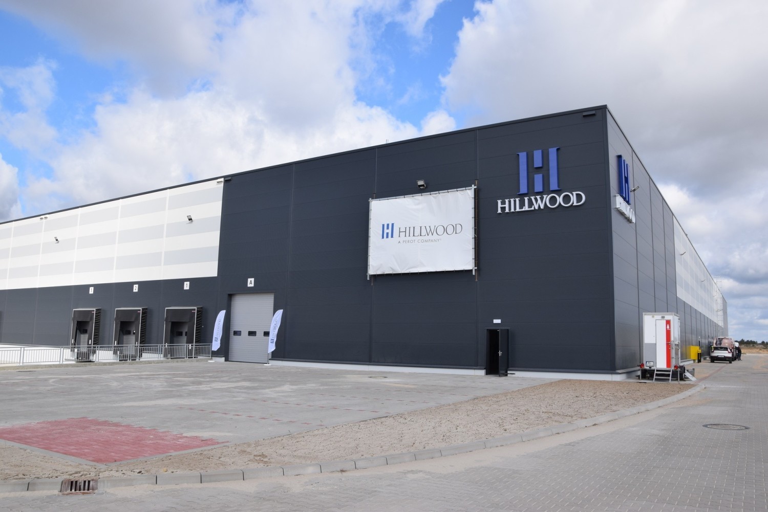 Otwarcie pierwszej hali centrum logistycznego Hillwood Częstochowa Zachód w Kłobucku