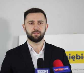 Kandydat na prezydenta Bełchatowa Patryk Marjan przedstawił program wyborczy, ZDJĘCIA