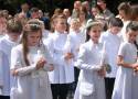 Komunie w Piotrkowie 2024: pierwsza komunia w parafii Najświętszej Maryi Panny Królowej Pokoju ZDJĘCIA