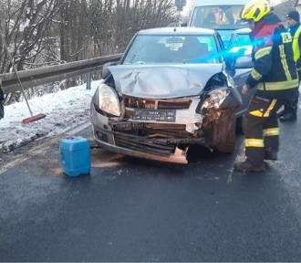 Wypadek pod Krakowem na drodze krajowej nr 79. Jest osoba poszkodowana