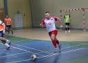 Turniej Halowej Piłki Nożnej o Puchar Komendanta Powiatowego Policji w Poddębicach 2024. Zawody miały także charytatywny wymiar ZDJĘCIA