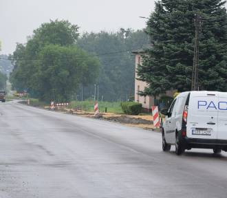 Sprzed autostrady A1 w Stanowicach zniknęło "wahadło". Dojazd nadal jednak objazdem