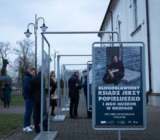 Wystawa o błogosławionym księdzu Jerzym Popiełuszce pojedzie na Litwę