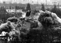 Mija 28 lat od wybuchu gazu w gdańskim wieżowcu. W tragedii zginęły 22 osoby. ZDJĘCIA