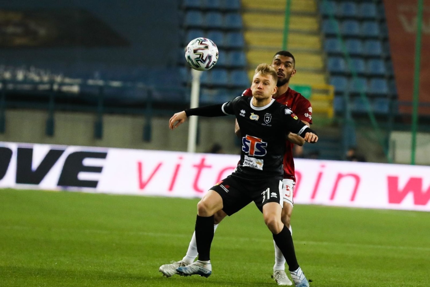 LUKAS KLEMENZśrodkowy obrońca