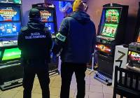 W Pruszczu i Pszczółkach zabezpieczono nielegalne automaty do gier hazardowych