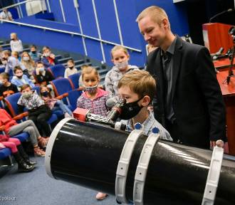 Politechnika Opolska przyjmuje zgłoszenia na popularne wykłady dla dzieci i młodzieży