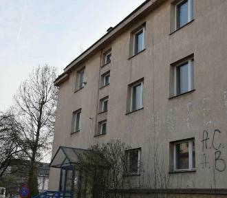 Studenci UJ rozpoczęli okupację nieczynnego akademika w Krakowie