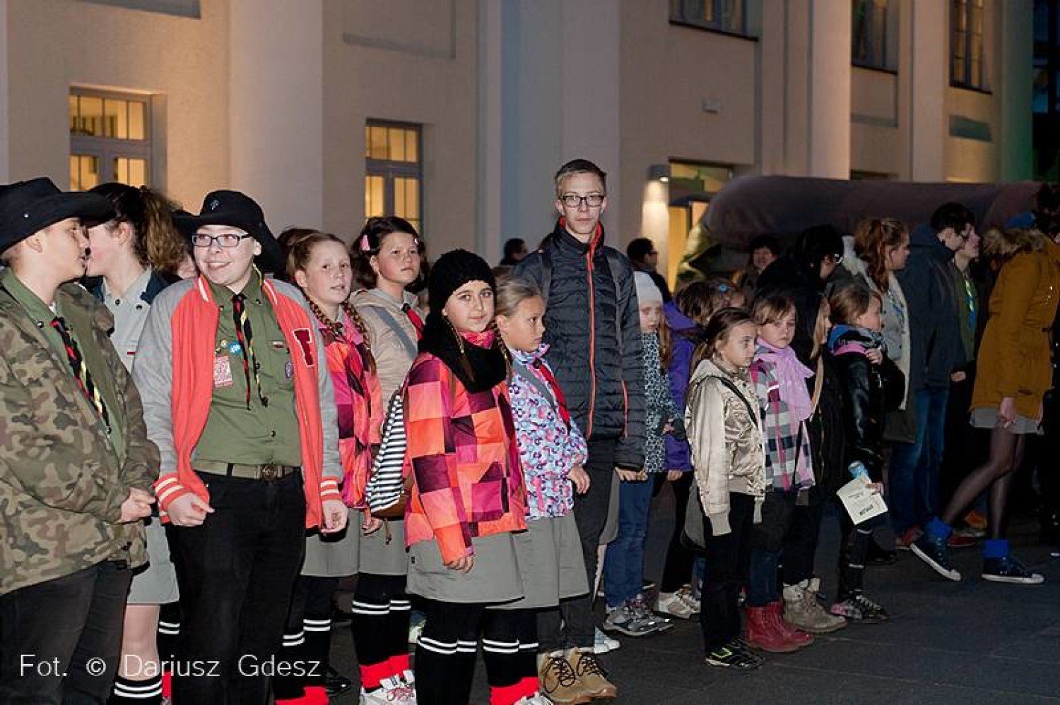 Uroczysty apel harcerzy z Hufca ZHP Ziemi Wałbrzyskiej im