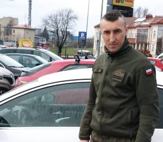 Żołnierz 21. BSP ruszył w trasę po Polsce. Zbiera pieniądze na leczenie synka