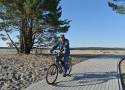 Nowa atrakcja na Pustyni Błędowskiej cieszy się dużą popularnością. Ze ścieżek chętnie korzystają rowerzyści jak i piesi. ZDJĘCIA