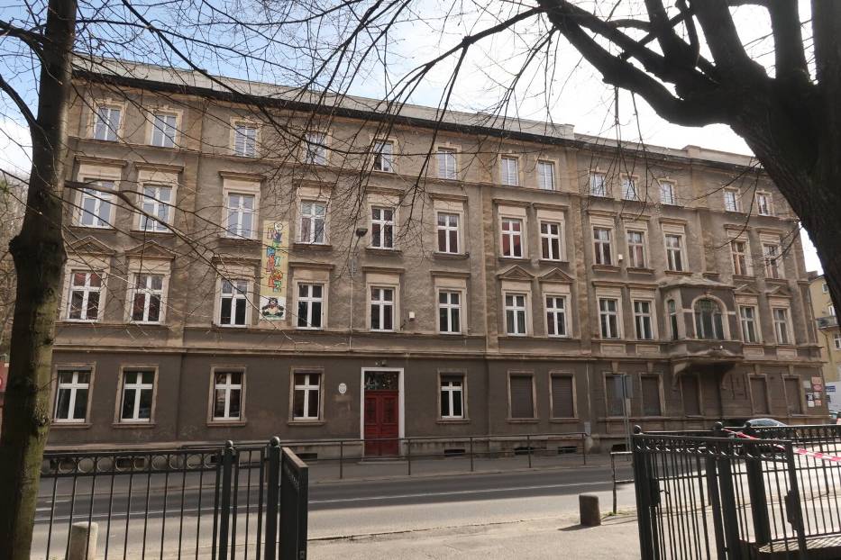 Uniwersytet Medyczny we Wrocławiu: Oto siedziba filii w Wałbrzychu. Tu kształcić będą lekarzy! Zdjęcia
