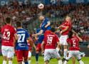 Wisła Kraków gra bardzo ważny mecz w Opolu. Piłkarze „Białej Gwiazdy” muszą na razie zapomnieć o Pucharze Polski