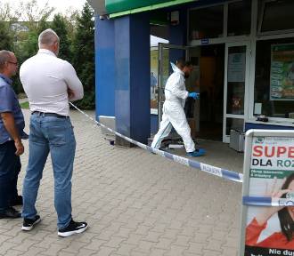 Napad z bronią na bank przy ulicy Kamiennej we Wrocławiu. Trwa obława 