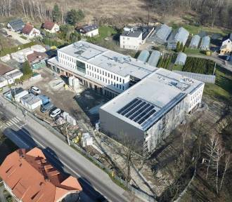 Po starym budynku nie ma już śladu! Budowa szkoły i przedszkola w Mysłowicach