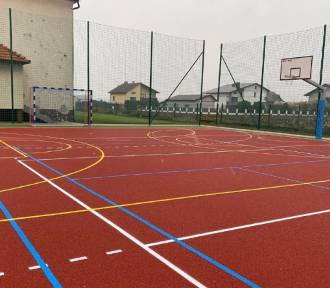 Nowy kompleks boisk sportowych dla dzieci i młodzieży w Bielanach w gminie Kęty
