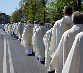 Zmiany wśród księży-wikariuszy w diecezji tarnowskiej. Przenosiny czekają 56 kapłanów