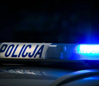 Pościg policji za kierowcą w centrum Krakowa. Uciekinier próbował przepłynąć Wisłę