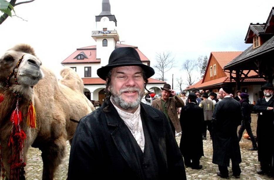 Pierwsi statyści musieli stawić się w piątek na planie filmowym już przed godziną 5 rano