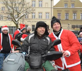 Moto Mikołaje w Kościerzynie. Na Rynku było głośno i wesoło