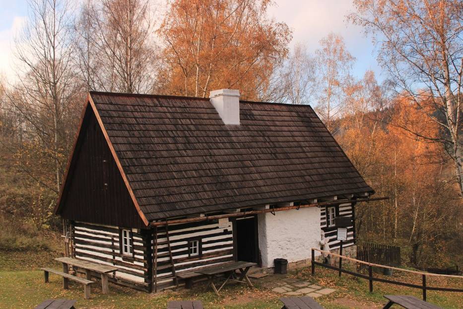 Muzeum Kultury Ludowej Pogórza Sudeckiego czyli Skansen w Pstrążnej