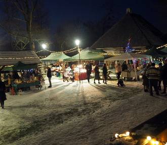 Jarmark Bożonarodzeniowy w skansenie w Wygiełzowie. Żywa szopka i wiele atrakcji 