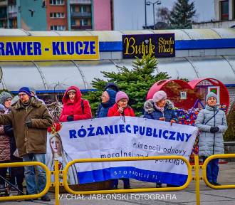 Manifestacja antyaborcyjna w Wałbrzychu. Modlili się za odnowę moralną Polaków