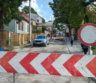 Utrudnienia w centrum Bochni, ulica Gazaris zamknięta z powodu przebudowy kanalizacji