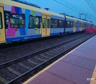 Śmierć na torach kolejowych w Rzezawie, nie żyje 35-letni mężczyzna