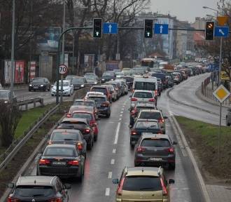 O tych przepisach kierowcy nie wiedzą albo... nie chcą wiedzieć. To może kosztować